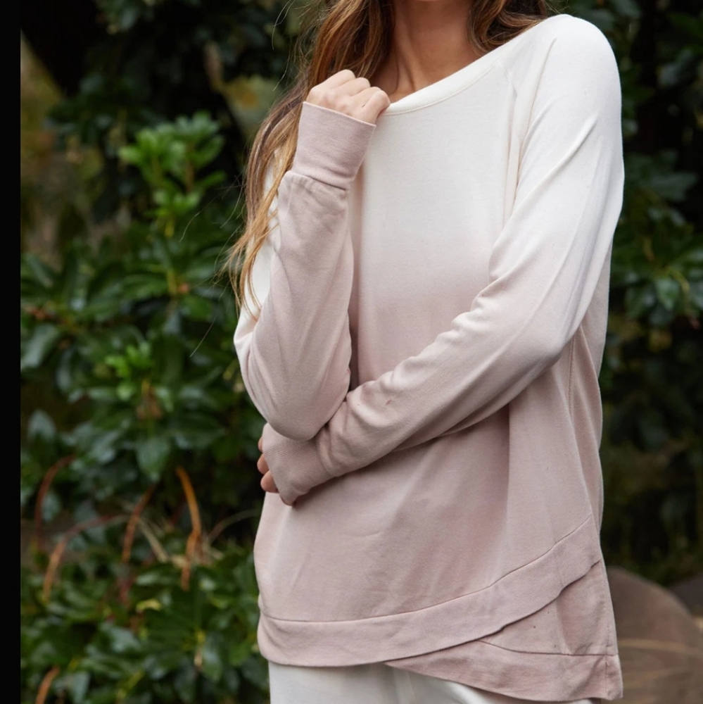 Threads 4 Thought Thumbhole Leanna Feather Fleece Tunic